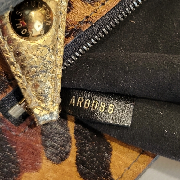 😍 AUTHENTIC Louis Vuitton LIMITED EDITION Leopard Polly GM handbag - Picture 8 of 16